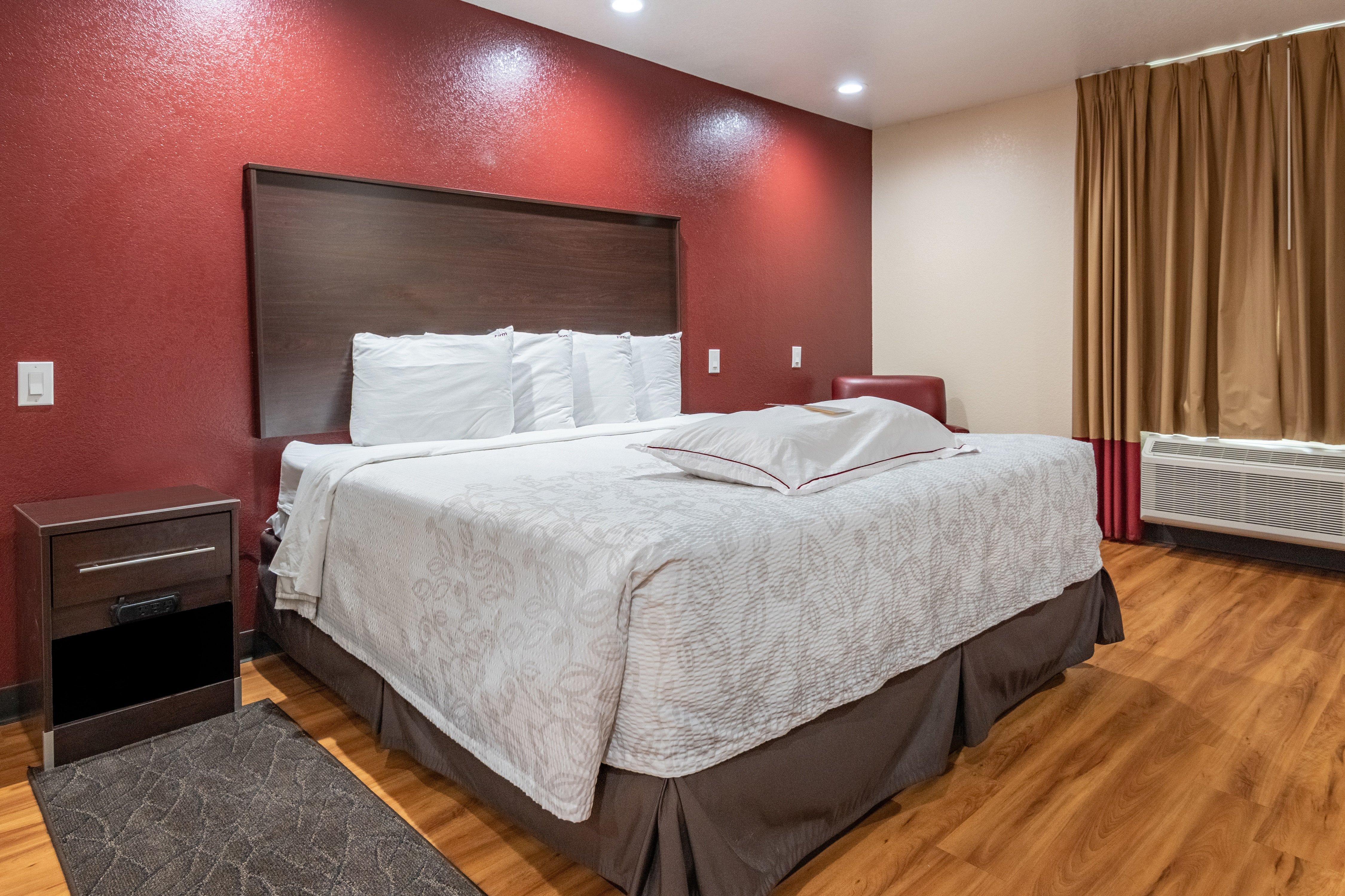 Red Roof Inn Plus+ Fort Worth - Burleson Eksteriør billede