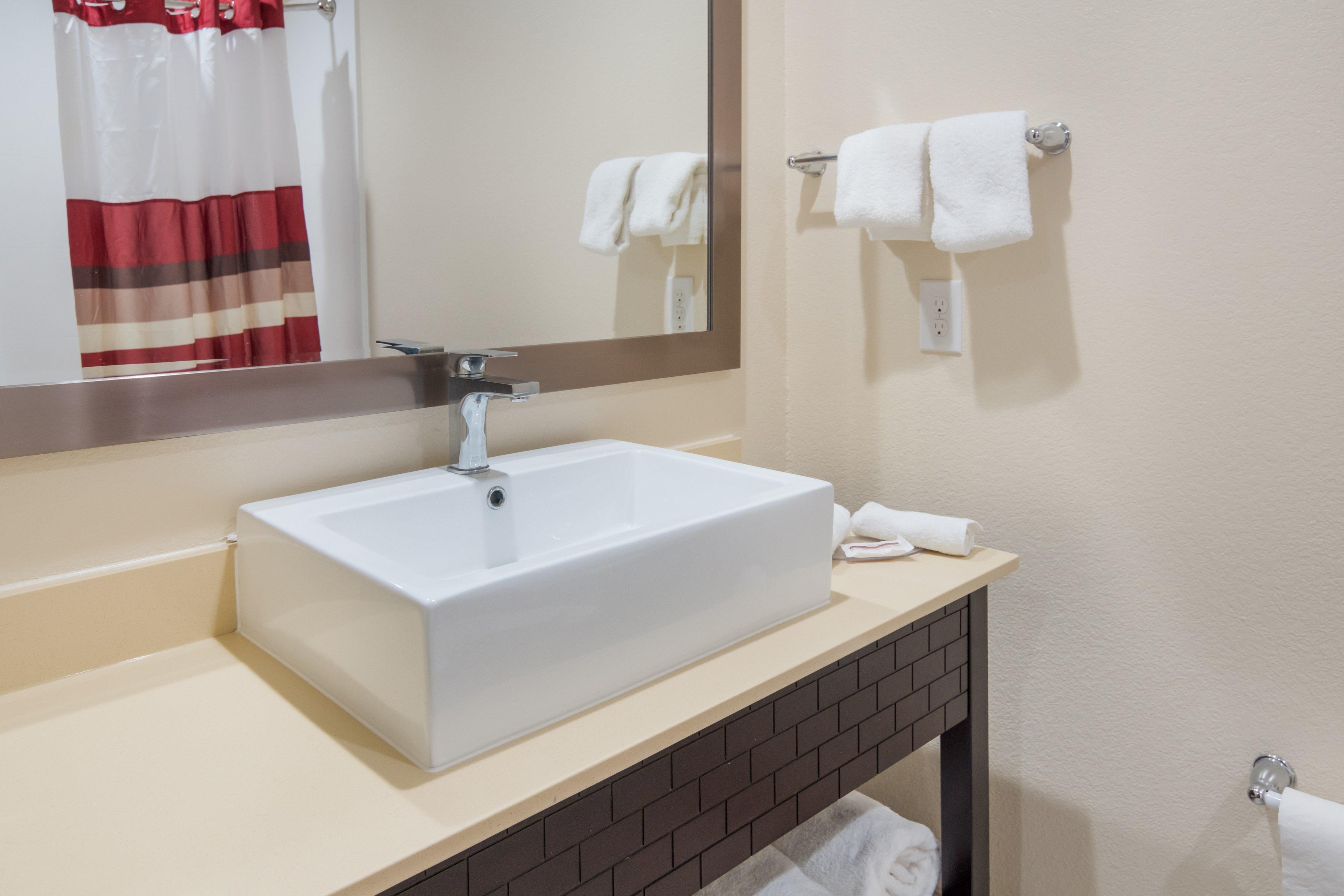 Red Roof Inn Plus+ Fort Worth - Burleson Eksteriør billede